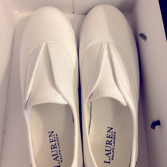 Ralph Lauren size 8 Slip on white shoes - Picture 3 of 7